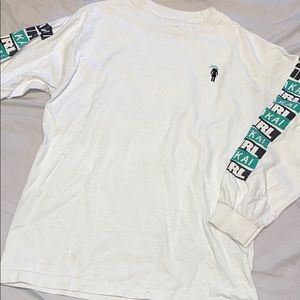 Akai shirt